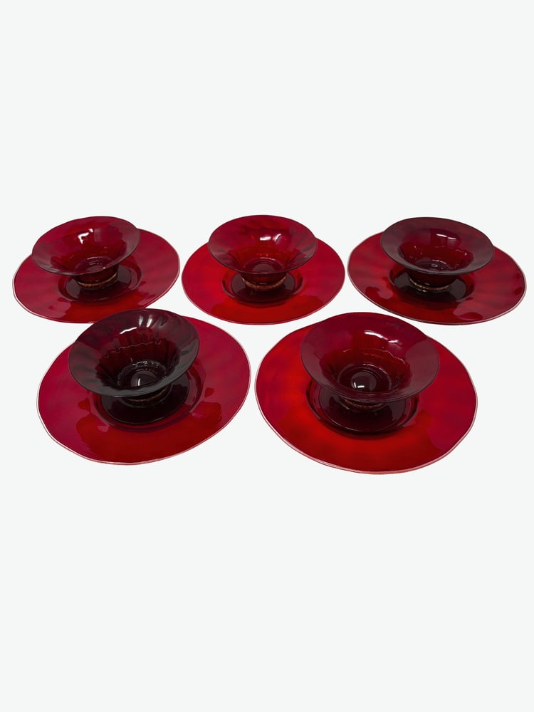 Murano Glass Ruby Red Saucers and Desserts: Gorgeous set of 5 Ruby Red Murano Glass saucers and desserts. Older vintage pieces in great condition. Measure 8.75 across.