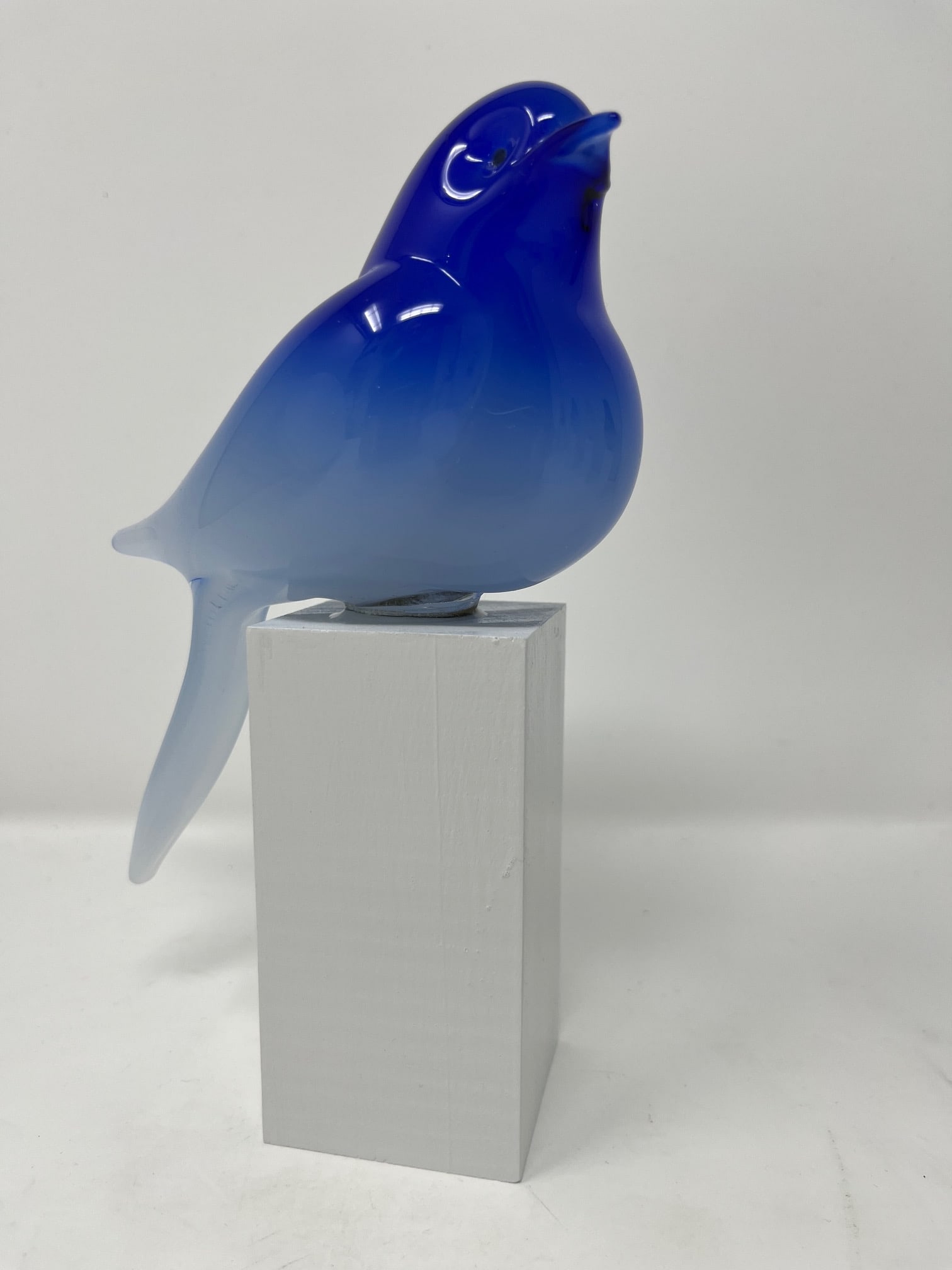 Vintage Murano Bird on Base: Lovely Vintage Bird from Murano on a Wood Base. 7.5" tall.