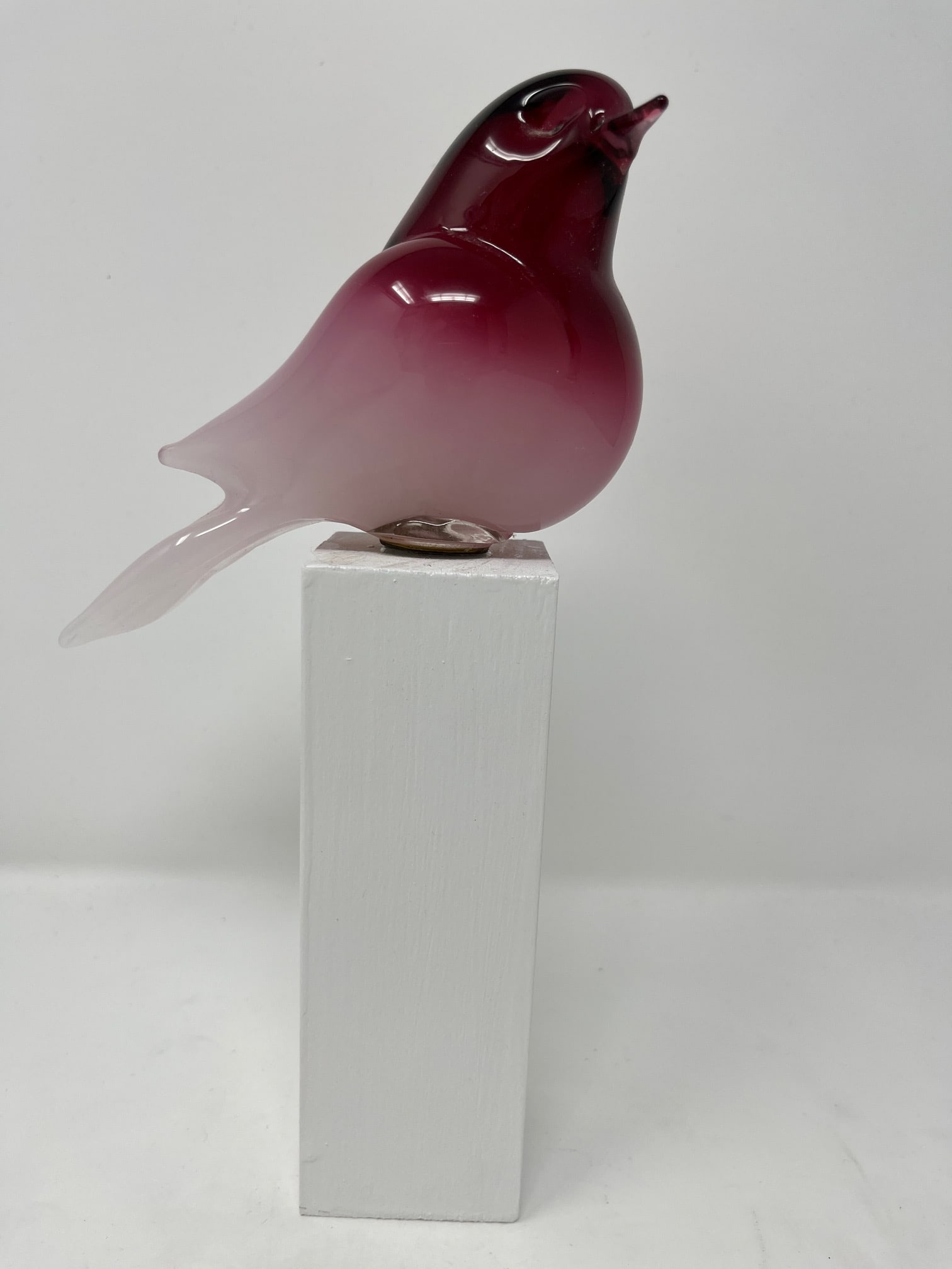 Vintage Murano Bird on Base: Lovely Vintage Bird from Murano on a Wood Base. 9.5" tall.