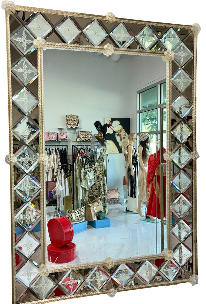 Vintage Beveled Venetian Mirror by Fratelli Barbini: This stunning vintage Venetian Mirror was made by the famous showroom of Fratelli Barbini, one of Murano's most well-known families of mirror making. Fratelli Barbini closed their doors several