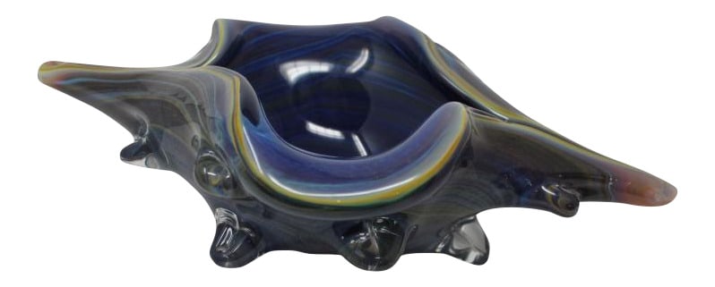 Murano Glass Seashell by Oscar Zanetti: Oscar Zanetti is one of Murano's greatest Glass Masters. This beautiful seashell makes a lovely decorative piece. It is very large and a prime example of his exquisite work. Made using the Calcedonia 