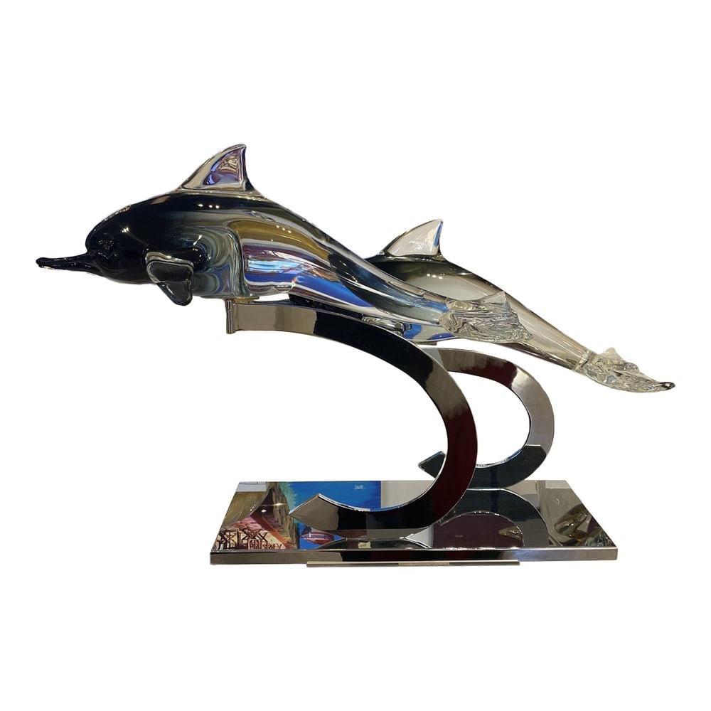 Giant Dolphins Statue Made by Murano Master Oscar Zanetti: Stunning Murano Glass pair of Dolphins, made by Glass Master Oscar Zanetti. Add a touch of elegance to your home decor with this breathtaking sculpture crafted by the renowned Glass Master Oscar Zanet