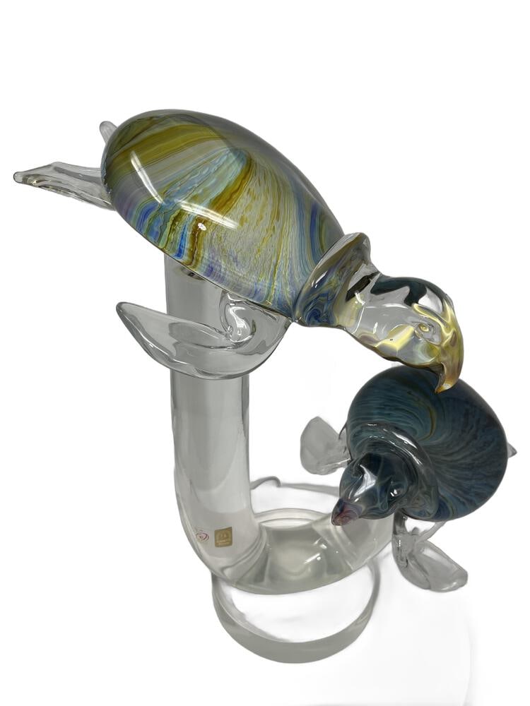 Murano Glass Turtles on Base by Oscar Zanetti: Oscar Zanetti comes from several generations that were Glass Masters, and he is now one of the premier Artists in Murano. Known for his Calcedonia creations, especially of animal life, his pieces are 