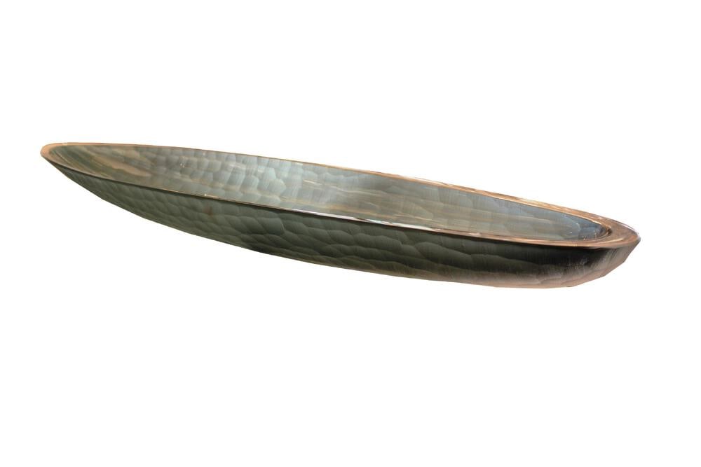 Contemporary Murano Glass Canoe Centerpiece: Vivarini is a Murano Glass furnace that specializes in accent pieces for the home. This "canoe" is a perfect creation to serve as a centerpiece or decorative accent. Hand-formed and with sculpted