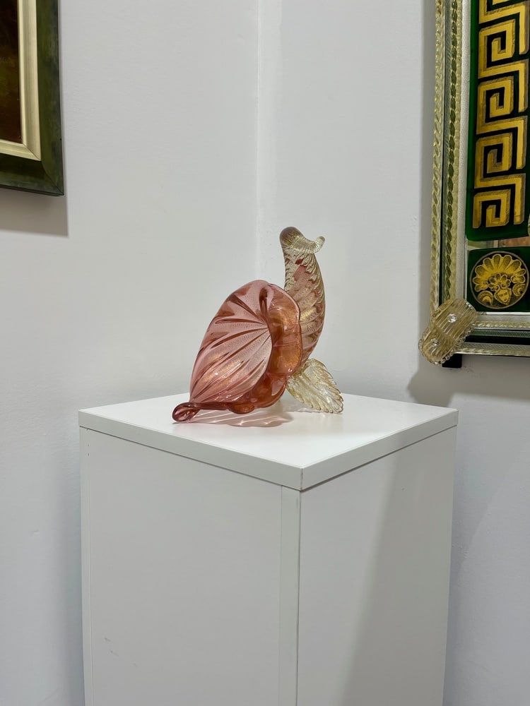 Cornucopia Vintage Murano Glass by Seguso: Lovely piece attributed to Seguso. Highly collectible and rare. In perfect condition! Beautiful pink color.