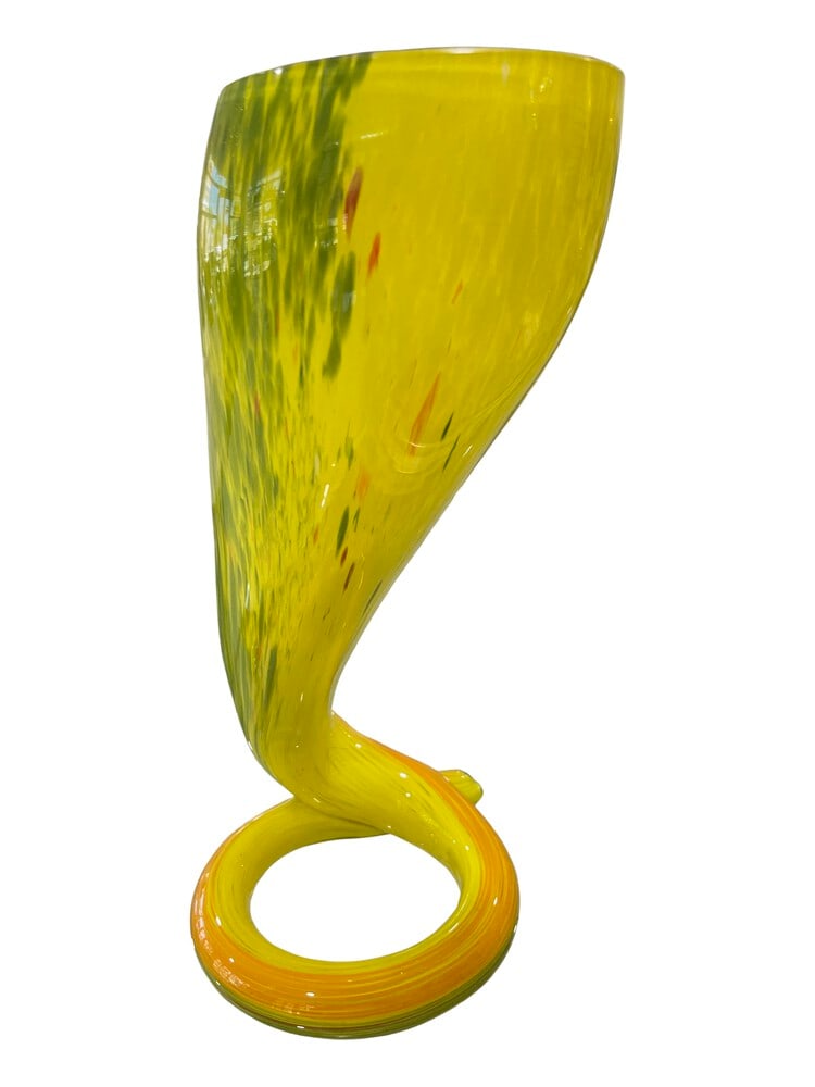 Barovier Toso Murano Glass Table Lamp: This is a very lovely and contemporary blown glass table or desk lamp from the furnaces of Murano's Barovier & Toso. Barovier is the leading maker of Murano Glass lighting and is the longest lasting f