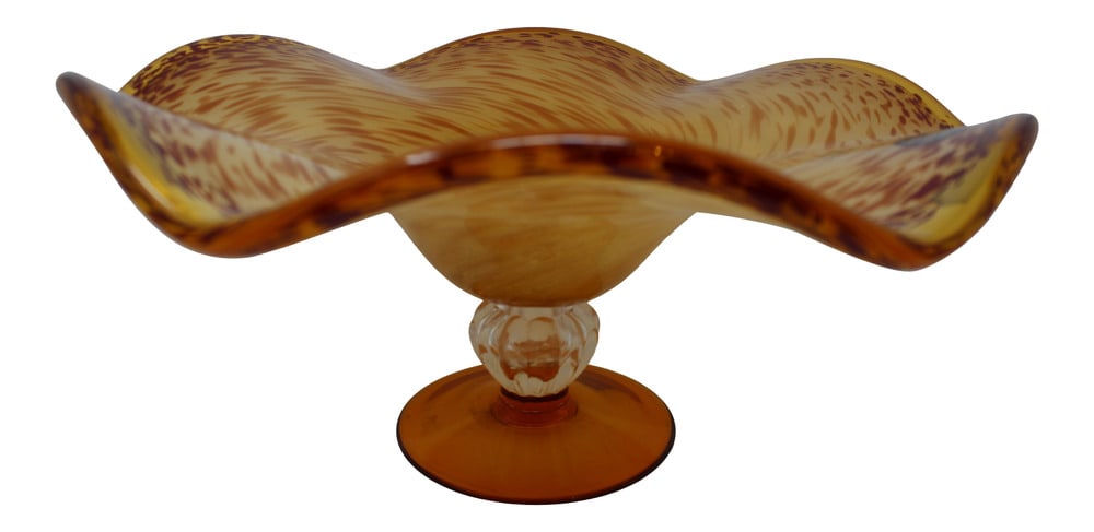 Vintage Italian Glass White Cristal Centerpiece: Lovely centerpiece with beautiful coloring. Still retains White Cristal sticker from its Italian origin. In very good condition.
