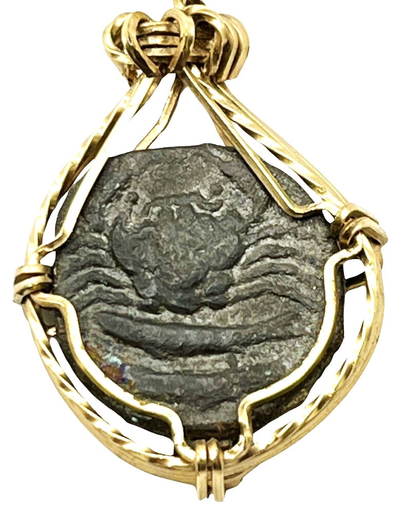 Ancient Crab Coin from Sicialy as Pendant: Acquire a piece of ancient history with this genuine bronze coin, featuring a Crab and an Eagle, masterfully converted into an exquisite pendant necklace. A very rare and significant piece of history!