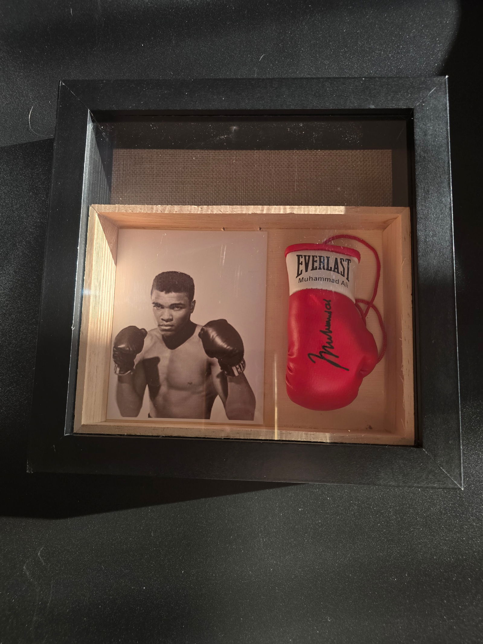 Muhammad Ali Photograph & Miniature Boxing Glove Shadow Box Display – Collectible Memorabilia (1 of 1)