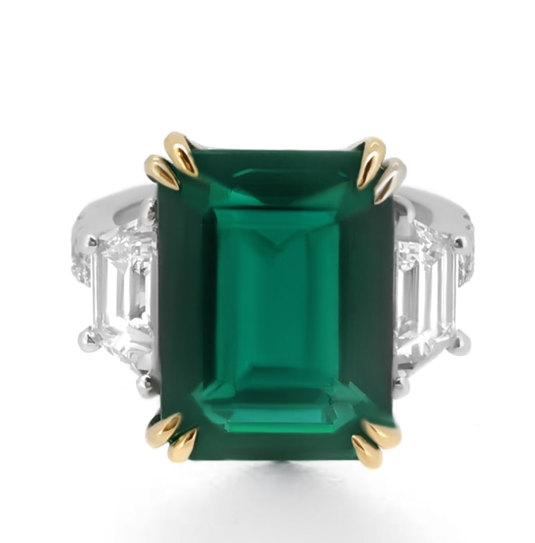 Certified 12 Ct.14kt Solid White  Lab Grown Green Emerald Engagement ring (1 of 3)
