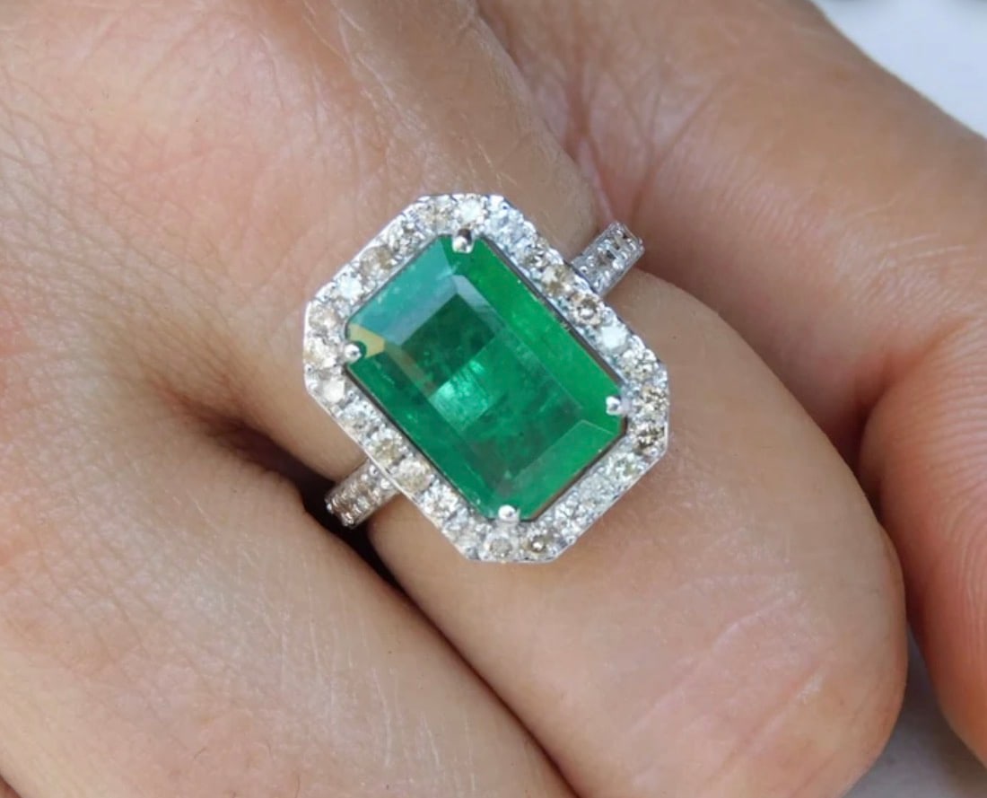 Certified 8.00 Carat Natural Zambian Green Emerald & Natural Diamond 14kt Solid White Gold (1 of 2)