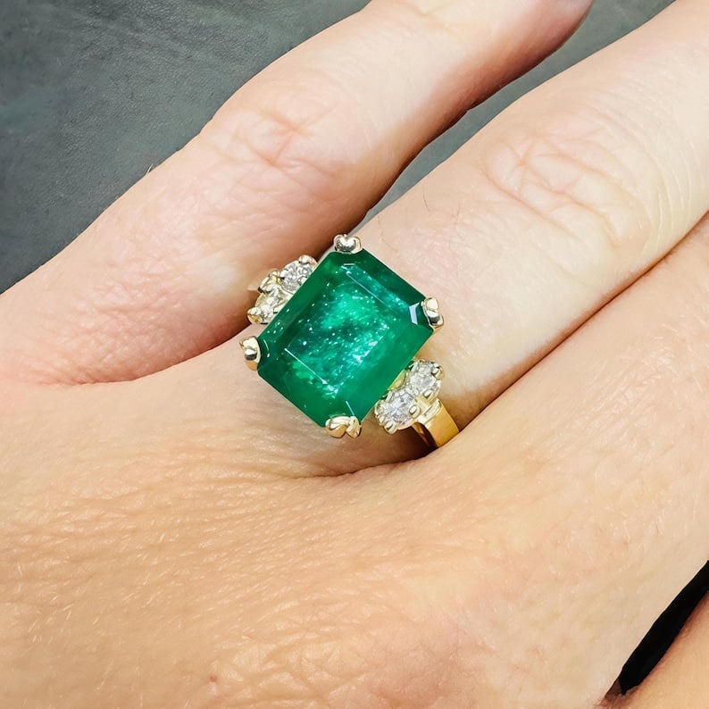 Certified 8.50 Carat Natural Zambian Green Emerald & Natural Diamond 14kt Solid Yellow Gold (1 of 6)