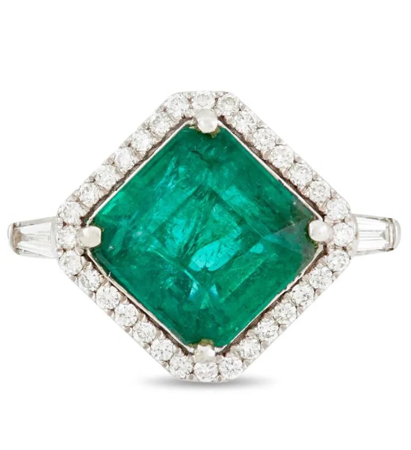 Certified 10.50 Ct.14kt Solid White Lab Grown Green Emerald Engagement ring: Certified 10.5 Ct.14kt Solid White Lab Grown Green Emerald Engagement ring Side stone Lab Grown Diamonds Round and Fancy VS1 E Color 0.80 Ct Ring Size US 6