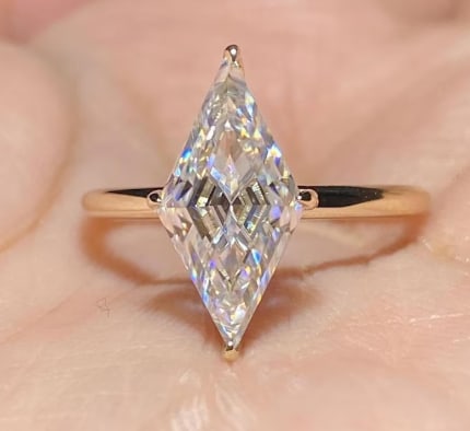 CERTIFIED 14KT Solid Yellow Gold 2.50 Carat E Color VVS1 Clarity Fancy Cut Engagement ring: CERTIFIED 14KT Solid Yellow Gold 2.50 Carat E Color VVS1 Clarity Fancy Cut Engagement ring - US 6.5