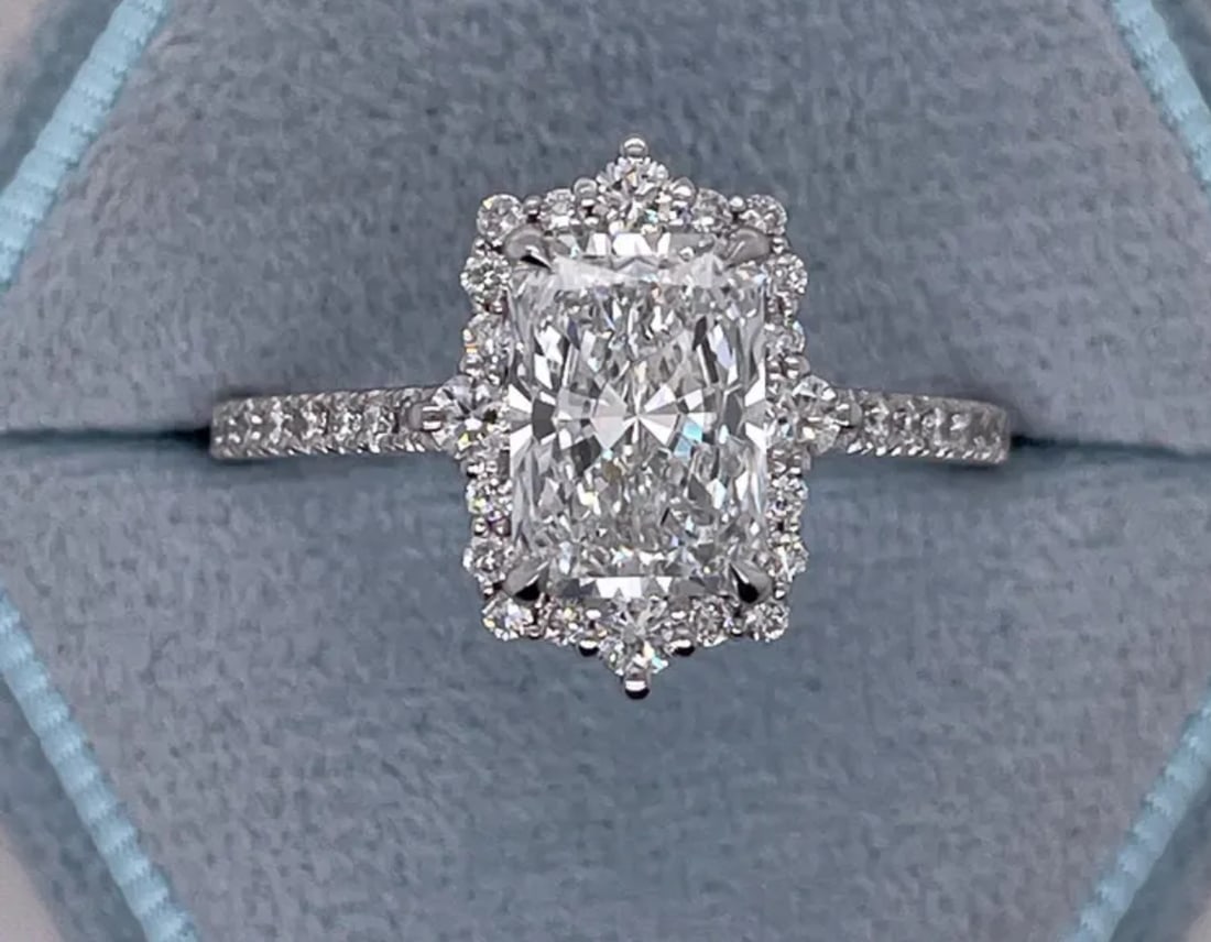 Certified 5 Carat Radiant Cut D VVS1 Lab Grown Diamond Engagement Ring 14KT Solid White Gold: Certified 5 Carat Radiant Cut D VVS1 Lab Grown Diamond Engagement Ring 14KT Solid White Gold - Ring Size US -6.5 Side stone 0.50 Ct Lab Grown Diamonds Round VS1 E Color