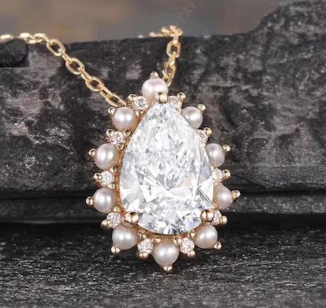 Certified 3.5 Ct - Pear Cut Lab Grown Diamond & Pearls D VVS1 Pendant 14KT Solid Yellow Gold: Certified 3.5 Ct - Pear Cut Lab Grown Diamond & Pearls D VVS1 Pendant 14KT Solid Yellow Gold