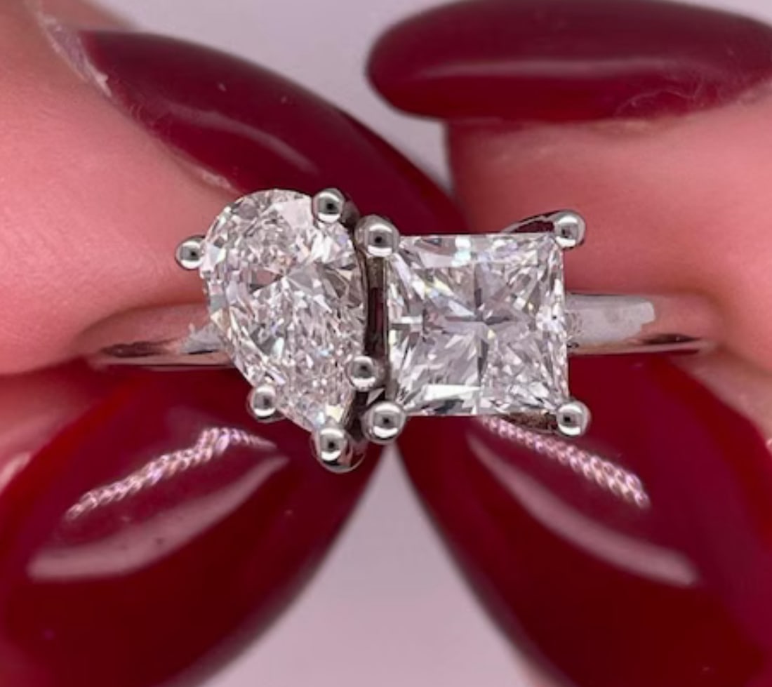 Certified 4 Ct -Pear & Princess Cut Lab Grown Diamond D VVS1 Engagement Ring 14KT Solid White Gold: Certified 4 Ct -Pear & Princess Cut Lab Grown Diamond D VVS1 Engagement Ring 14KT Solid White Gold - Ring Size US 7