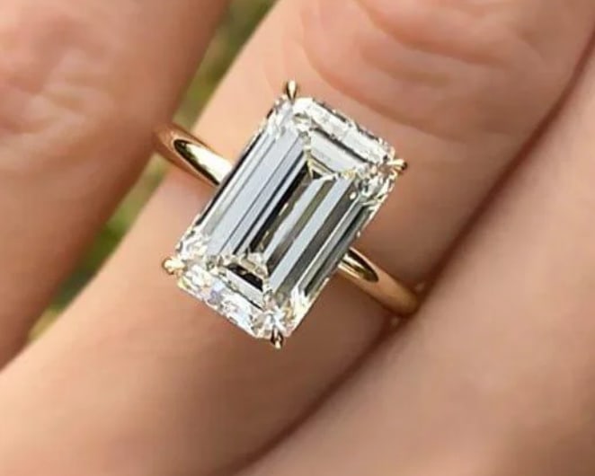 Certified 5.5 Ct Emerald Cut Lab Grown Diamond D VVS1 Engagement Ring 14KT Solid Yellow Gold: Certified 5.5 Ct Emerald Cut Lab Grown Diamond D VVS1 Engagement Ring 14KT Solid Yellow Gold - Ring Szie US - 7