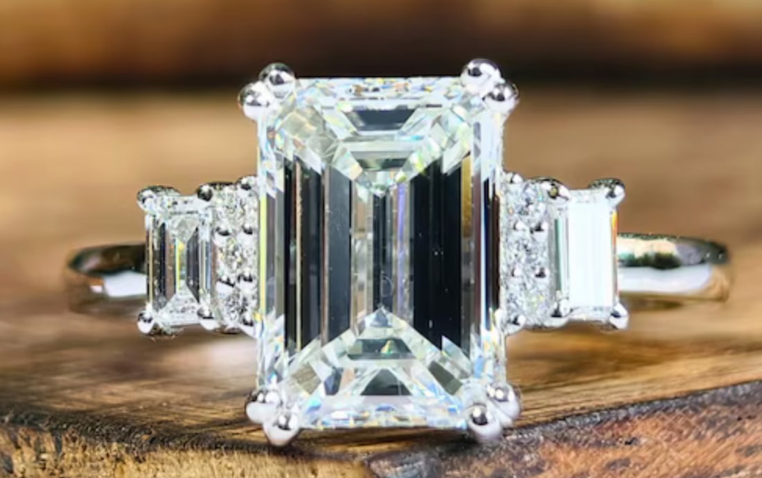 Certified 3.5 Ct Emerald Cut Lab Grown Diamond D VVS1 Engagement Ring 14KT Solid White Gold: Certified 3.5 Ct Emerald Cut Lab Grown Diamond D VVS1 Engagement Ring 14KT Solid White Gold - Ring Szie 7 - Side stone 0.70 Ct Lab Grown Diamonds D vs1 - Fancy Cut