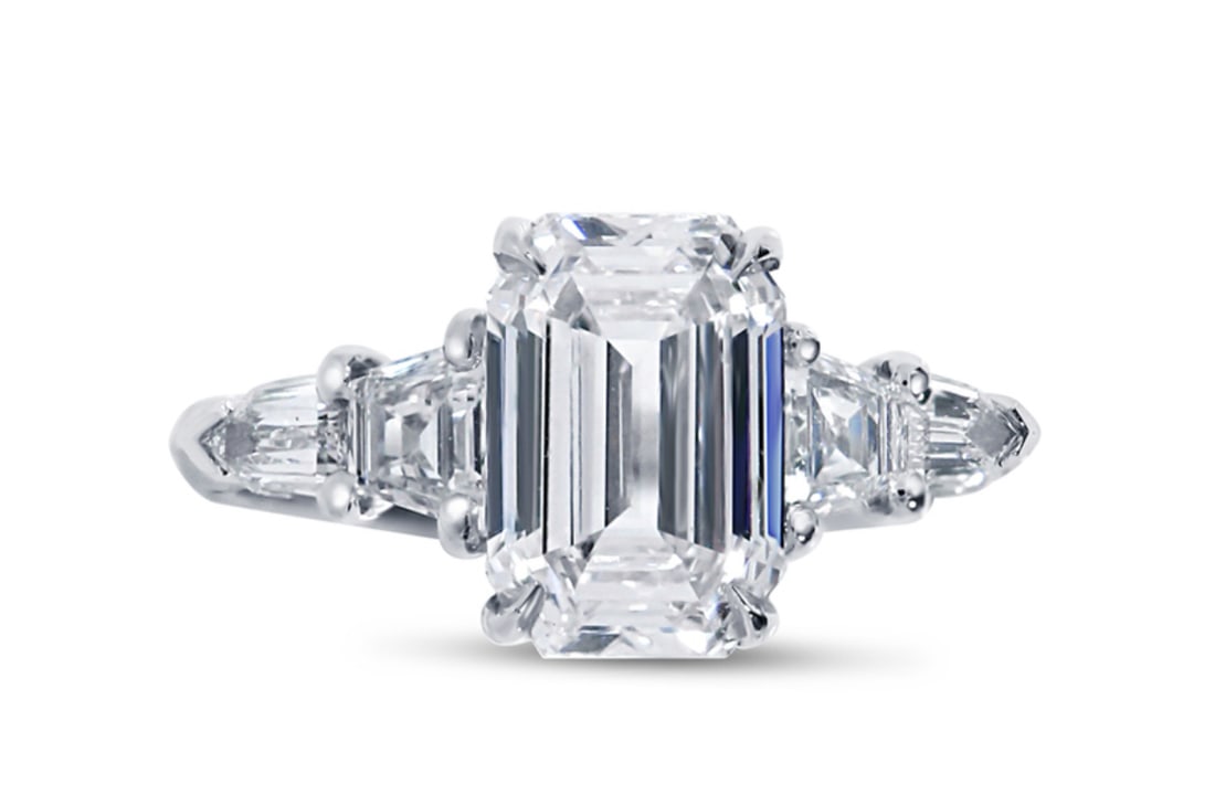 Certified 2.5 Ct Emerald Cut Lab Grown Diamond D VVS1 Engagement Ring 14KT Solid White Gold: Certified 2.5 Ct Emerald Cut Lab Grown Diamond D VVS1 Engagement Ring 14KT Solid White Gold - Ring Size US 6 - Side stone 0.40 Ct Lab Grown Diamonds D vs1 - Fancy Cut
