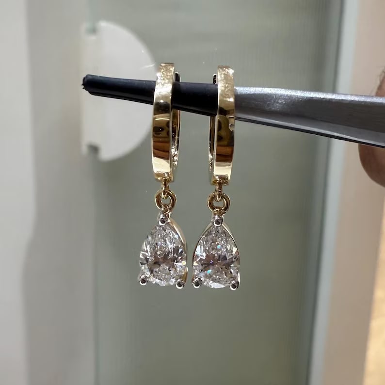 Certified 3 Carat Pear Cut D VVS1 Lab Grown Diamond Earring 14KT Solid Yellow Gold: Certified 3 Carat Pear Cut D VVS1 Lab Grown Diamond Earring 14KT Solid Yellow Gold