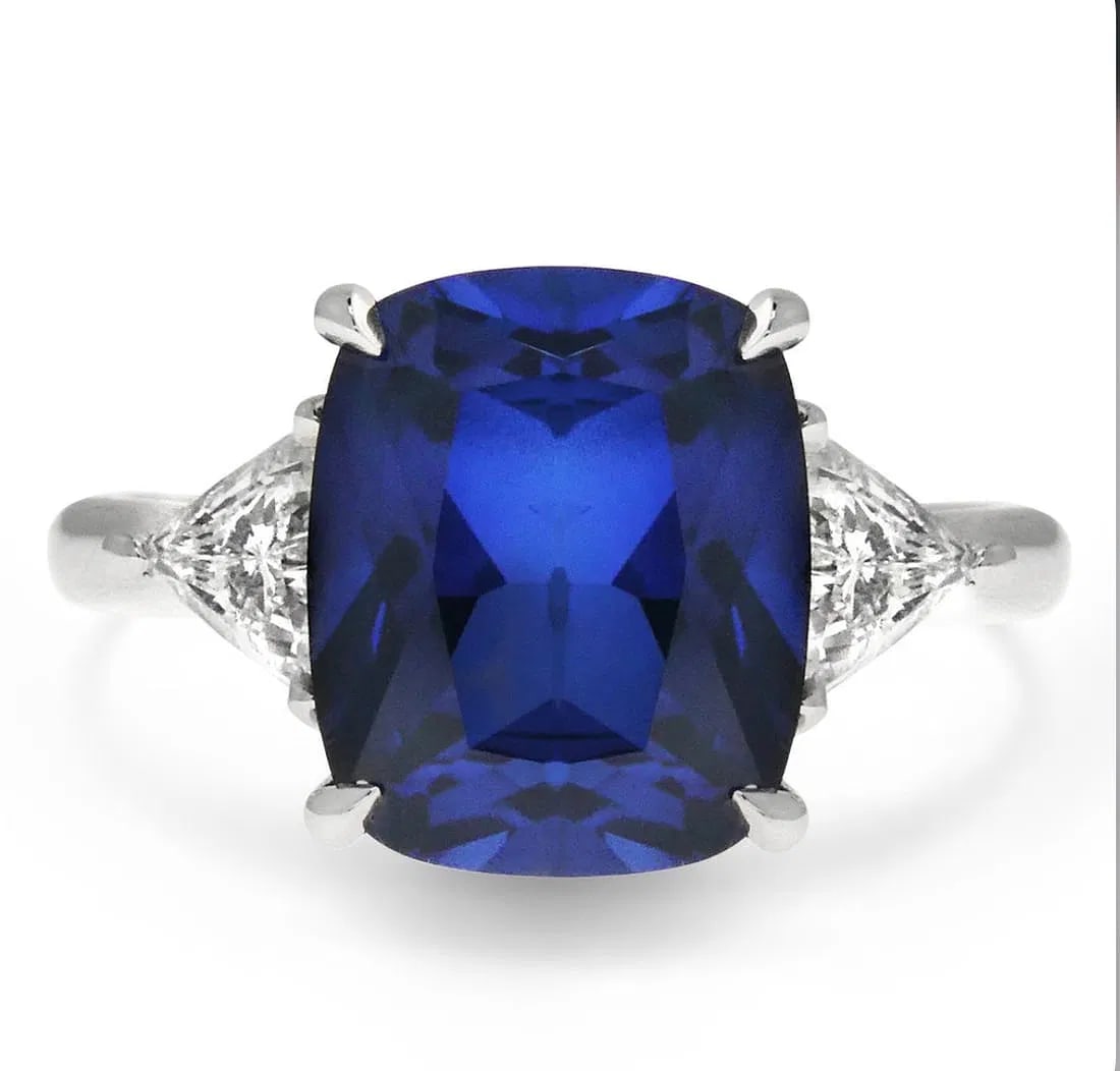 Certified 10.00 Ct.14kt Solid White Lab Grown sapphire Long Cushion Cut Engagement ring: Certified 10.00 Ct.14kt Solid White Lab Grown sapphire Long Cushion Cut Engagement ring - Side Stone is lab grown Diamonds vs1 e color fancy cut 0.80 Ct Ring Size US 6