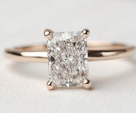 14KT Solid Rose Gold 2.50 Carat E Color VVS1 Clarity CERTIFIED Radiant Cut Engagement ring (1 of 2)