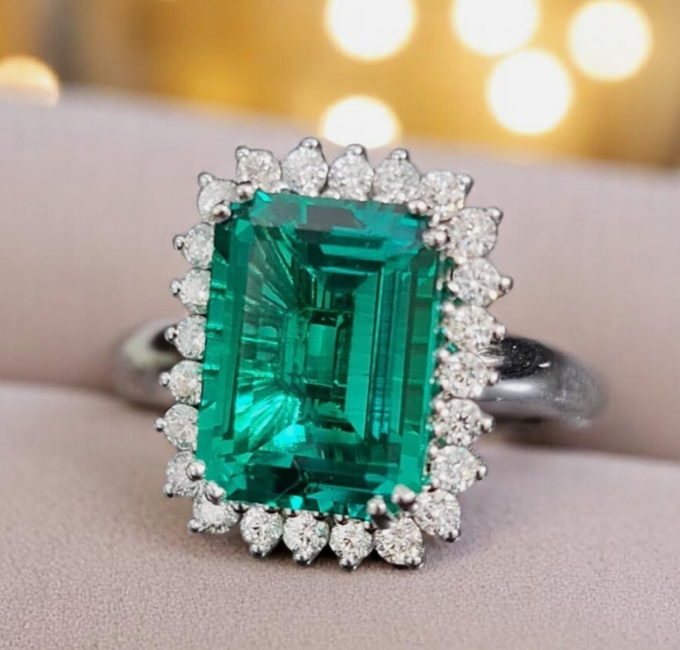 Certified 12 Carat Emerald Cut Lab Grown Green Emerald Engagement Ring 14KT Solid White Gold: Certified 12 Carat Emerald Cut Lab Grown Green Emerald Engagement Ring 14KT Solid White Gold - Ring Size US 7 Side stone 0.70 Ct Lab Grown Diamonds D vs1 Round Cut