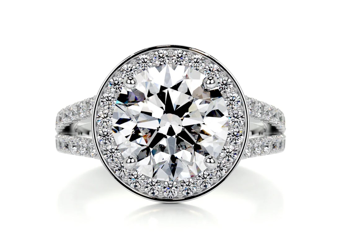 Certified 4 Carat Round Cut D VVS1 Lab Grown Diamond Engagement Ring 14KT Solid White Gold: Certified 4 Carat Round Cut D VVS1 Lab Grown Diamond Engagement Ring 14KT Solid White Gold - Ring Szie US 7 - Side stone 0.50 Ct Lab Grown Diamonds D vs1 - Round Cut