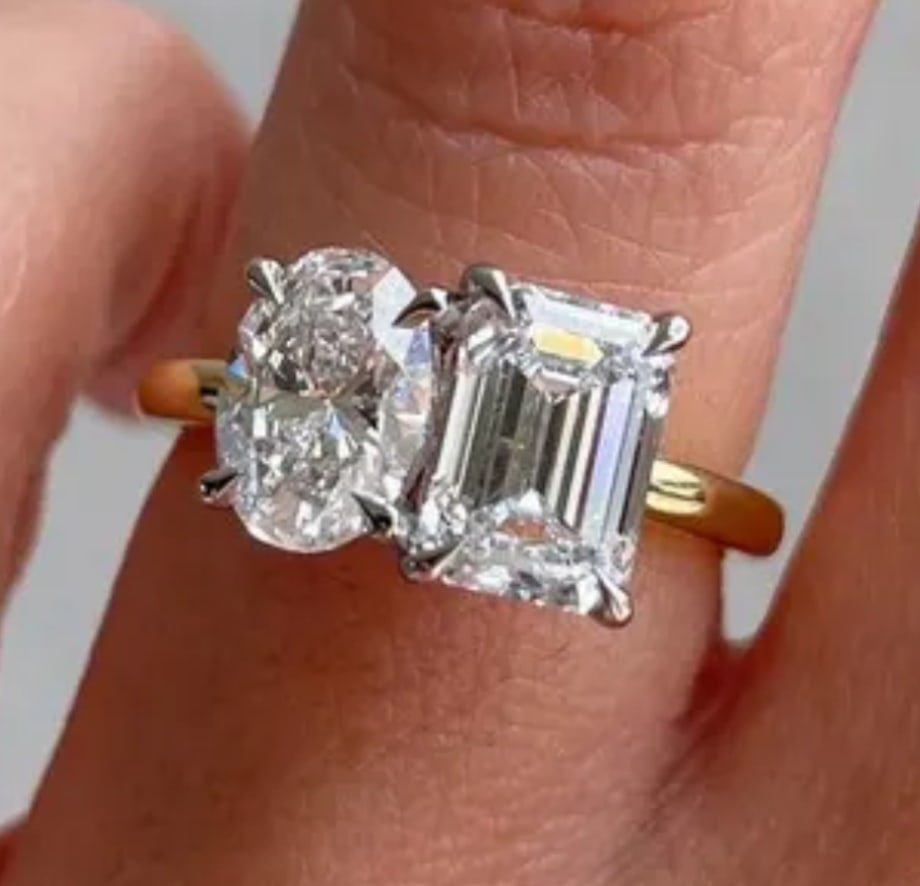 Certified 6 Emerald & Oval Cut Lab Grown Diamond D VVS1 Engagement Ring 14KT Solid Yellow Gold: Certified 6 Carat - Emerald & Oval Cut Lab Grown Diamond D VVS1 Engagement Ring 14KT Solid Yellow Gold - Ring Size US - 6