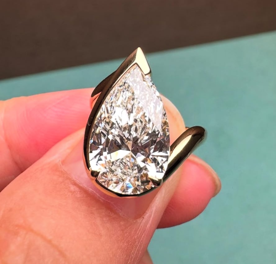 Certified 5.00 Ct Pear Cut Lab Grown Diamond D VVS1 Engagement Ring 14KT Solid Yellow Gold: Certified 5.00 Ct Pear Cut Lab Grown Diamond D VVS1 Engagement Ring 14KT Solid Yellow Gold - Ring Size US 6