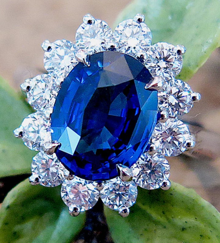 Certified 12 Ct - Oval Cut Lab Grown Blue Sapphire & Lab Grown Diamond D VVS1 Engagement Ring 14KT: Certified 12 Ct - Oval Cut Lab Grown Blue Sapphire & Lab Grown Diamond D VVS1 Engagement Ring 14KT Solid White Gold - Ring Sze 6 - Side stone 1.10 Ct Lab Grown Diamonds D vs1 - Round Cut
