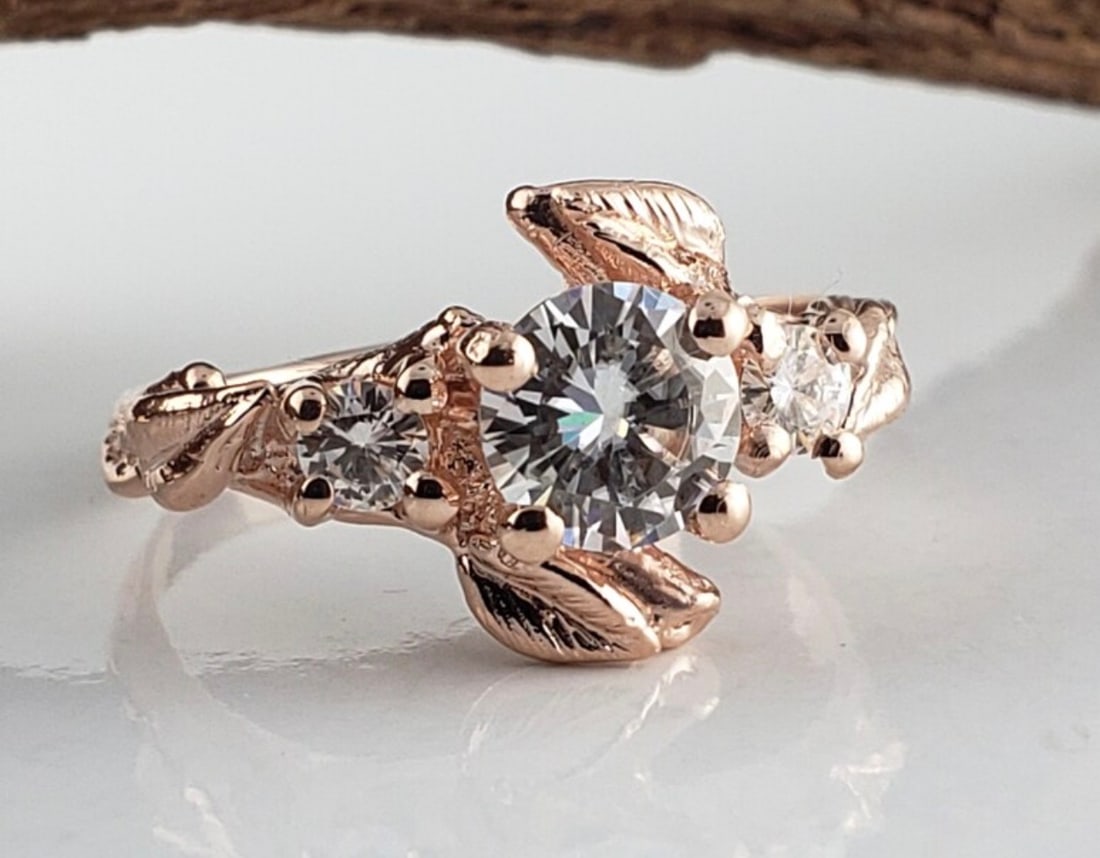 925 Sterling Silver 2 Ct Lab Diamond Vintage Ring Handmade Jewelry Unique Design: 925 Sterling Silver 2 Ct Lab Diamond Round Cut Vintage Ring Handmade Jewelry Trending Design- Ring Size: US 7.5| Free Shipping | Free Resizing Available