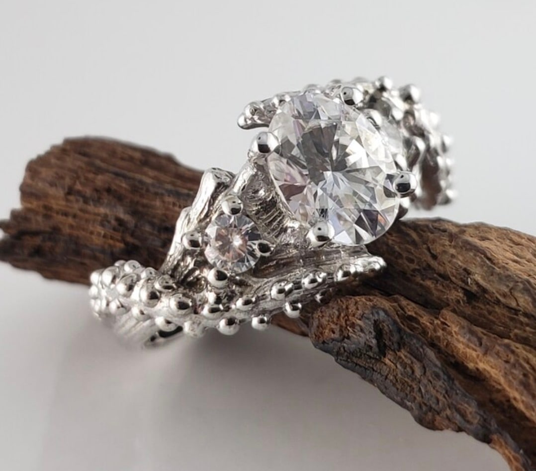 925 Sterling Silver 3 Ct Lab Diamond Vintage Ring Handmade Jewelry Unique Design: 925 Sterling Silver 3 Ct Oval & Round Cut Lab Diamond Vintage Ring Handmade Jewelry Trending Design- Ring Size: US 7.5| Free Shipping | Free Resizing Available