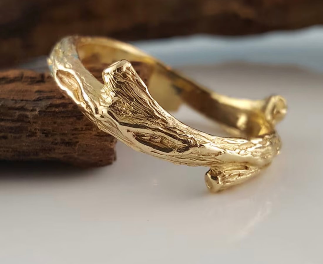 925 Sterling Silver Vintage Band Handmade Jewelry Trending Design: 925 Sterling Silver Vintage Band - Yellow Gold Finish Vintage Handmade Jewelry Trending Design - Ring Size: US 7| Free Shipping | Free Resizing Available