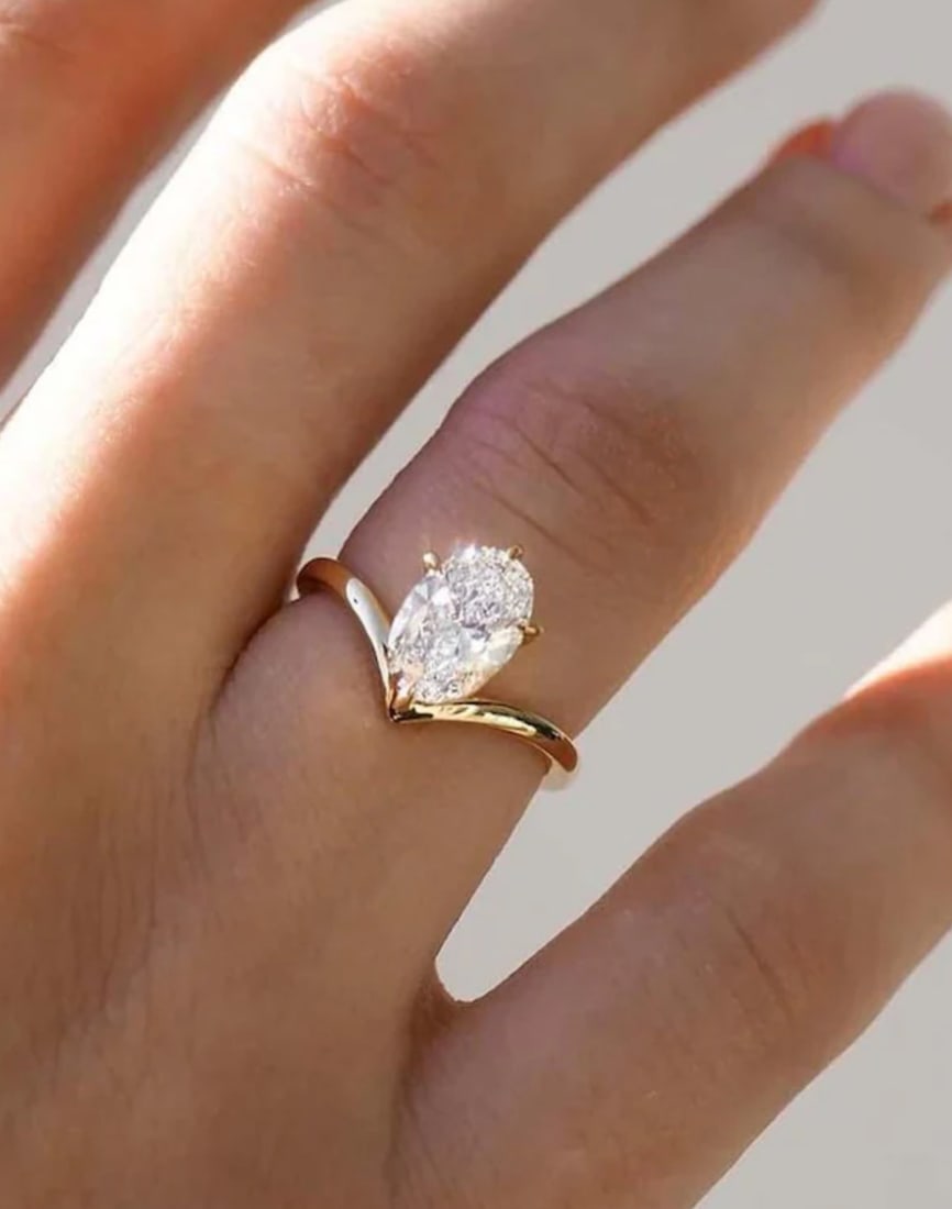 Certified 2 Carat Oval Cut D VVS1 Lab Grown Diamond Engagement Ring 14KT Solid Yellow Gold (1 of 3)