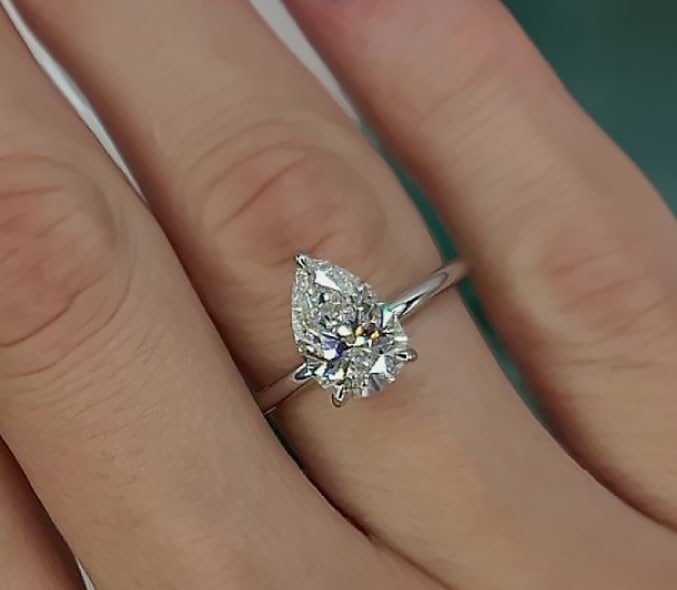Certified 2 Carat Pear Cut D VVS1 Lab Grown Diamond Engagement Ring 14KT Solid White Gold: Certified 2 Carat Pear Cut D VVS1 Lab Grown Diamond Engagement Ring 14KT Solid White Gold - Ring Size US 6 Side stone 0.20 Ct Lab Grown Diamonds Round Cut