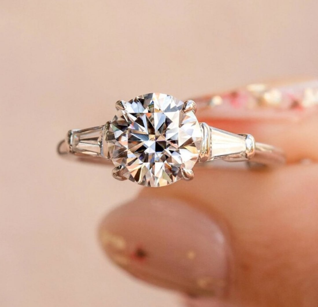 Certified 2 Carat Round Cut D VVS1 Lab Grown Diamond Engagement Ring 14KT Solid White Gold: Certified 2 Carat Round Cut D VVS1 Lab Grown Diamond Engagement Ring 14KT Solid White Gold - Ring Szie US 7 - Side stone 0.30 Ct Lab Grown Diamonds D vs1 - Fancy Cut