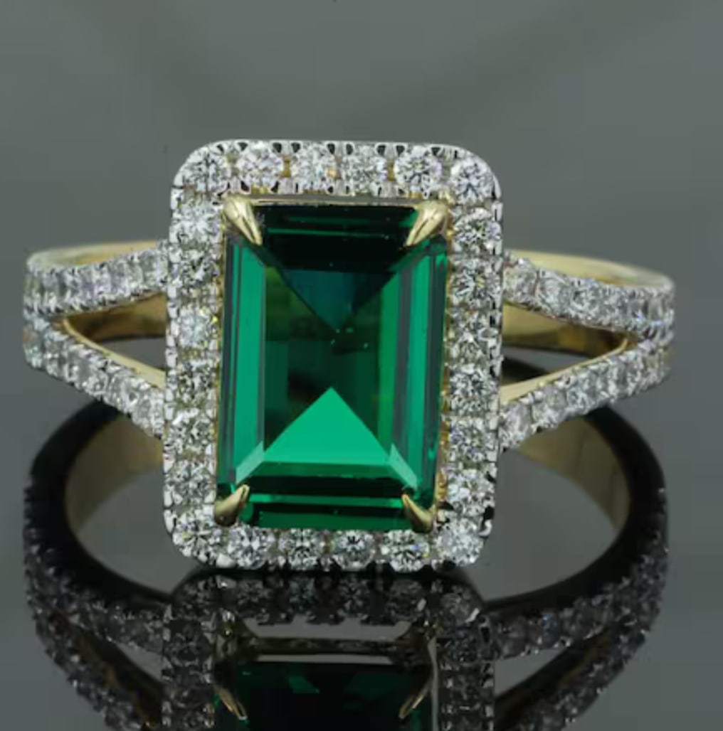 Certified 5.5 Carat Emerald Cut Lab Grown Green Emerald Engagement Ring 14KT Solid Yellow Gold: Certified 5.5 Carat Emerald Cut Lab Grown Green Emerald Engagement Ring 14KT Solid Yellow Gold - Ring Size US - 6- Side stone 0.50 Ct Lab Grown Diamonds D vs1 - Round Cut