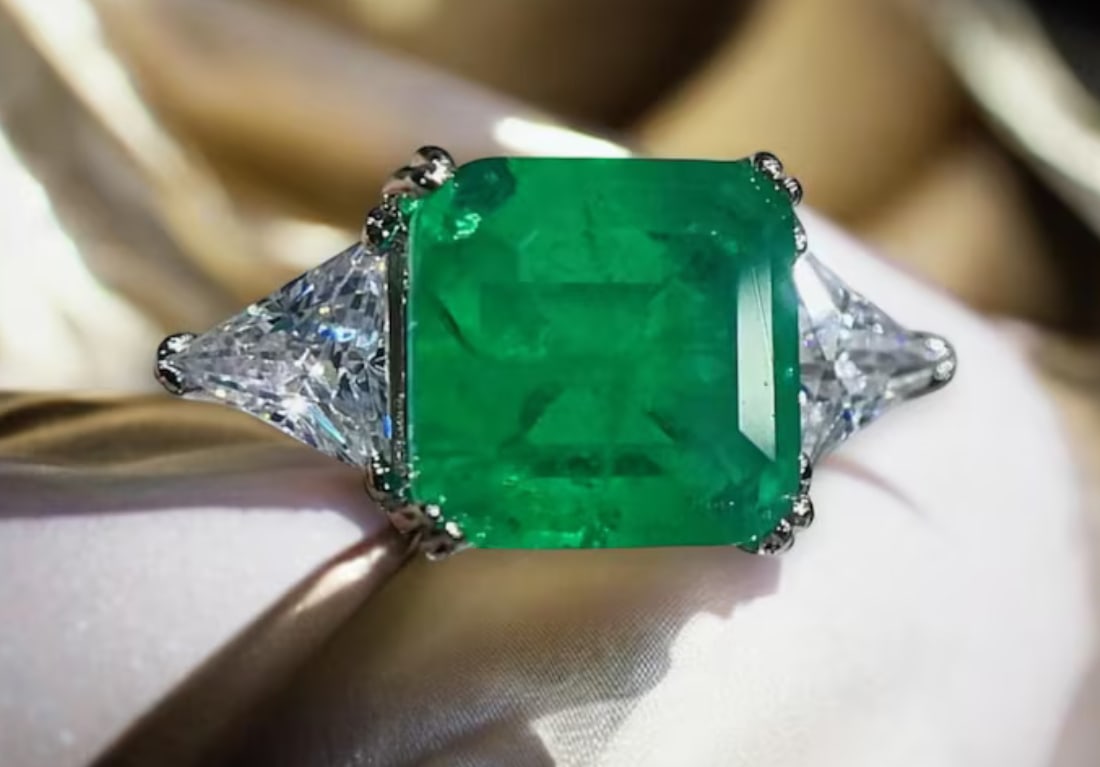 Certified 8.5 Carat Asscher Cut Lab Grown Green Emerald Engagement Ring 14KT Solid White Gold: Certified 8.5 Carat Asscher Cut Lab Grown Green Emerald Engagement Ring 14KT Solid White Gold - 6.5 - Side stone 0.60 Ct Lab Grown Diamonds D vs1 - Fancy Cut