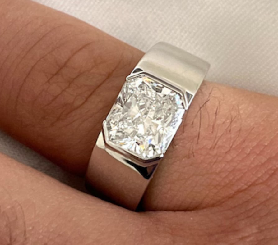 Certified 5.00 Carat Radiant Cut Lab Grown Diamond D VVS1 Engagement Ring 14KT Solid White Gold: Certified 5.00 Carat Radiant Cut Lab Grown Diamond D VVS1 Engagement Ring 14KT Solid White Gold - Ring Size US 8.5