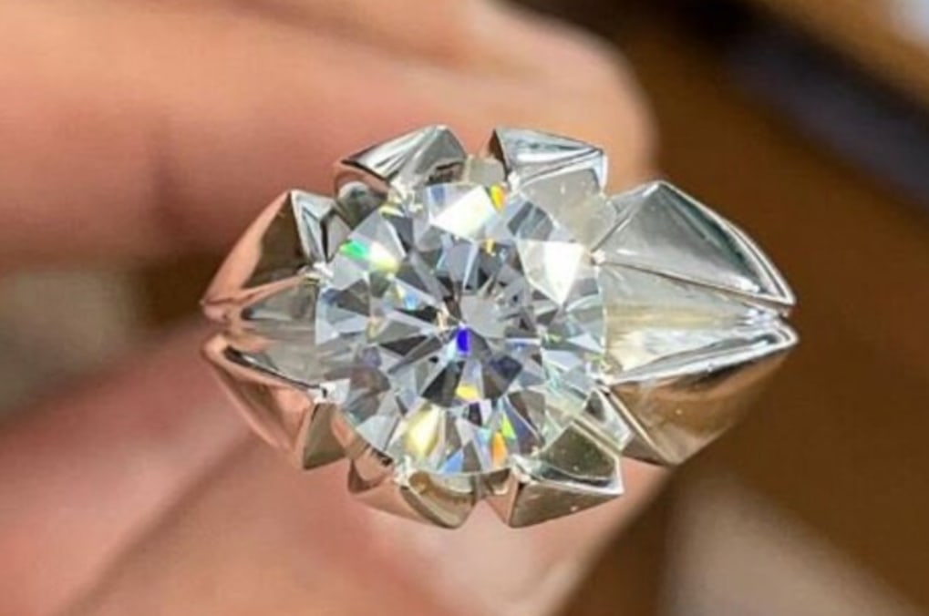 Certified 5 Carat Round Cut Lab Grown Diamond D VVS1 Engagement Ring 14KT Solid White Gold: Certified 5 Carat Round Cut Lab Grown Diamond D VVS1 Engagement Ring 14KT Solid White Gold - Ring Size US 8.5