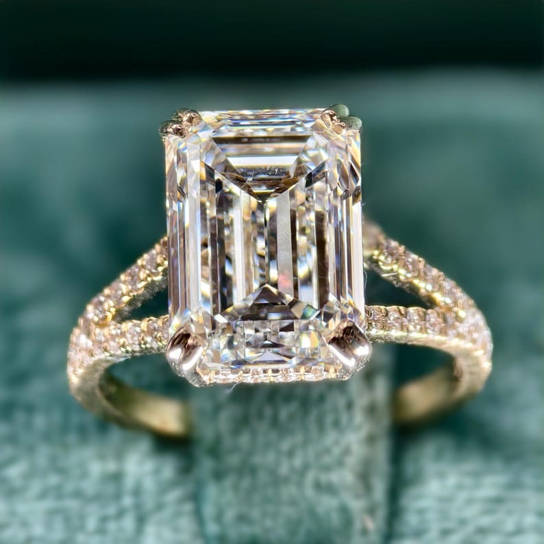 Certified 8 Emerald Cut Lab Grown Diamond D VVS1 Engagement Ring 14KT Solid White Gold: Certified 8 Emerald Cut Lab Grown Diamond D VVS1 Engagement Ring 14KT Solid White Gold - Ring Szie 6 - Side stone 0.60 Ct Lab Grown Diamonds D vs1 - Round Cut