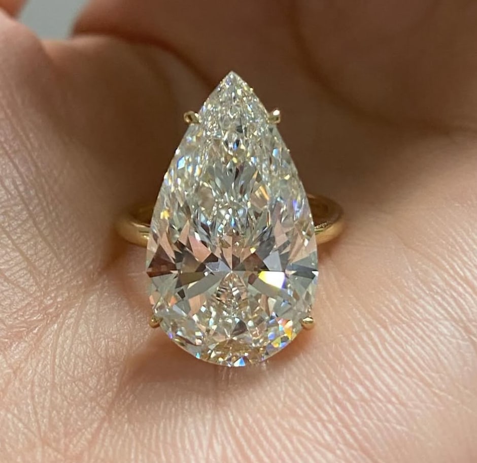 Certified 12 Ct Pear Cut Lab Grown Diamond D VVS1 Engagement Ring 14KT Solid Yellow Gold (1 of 3)