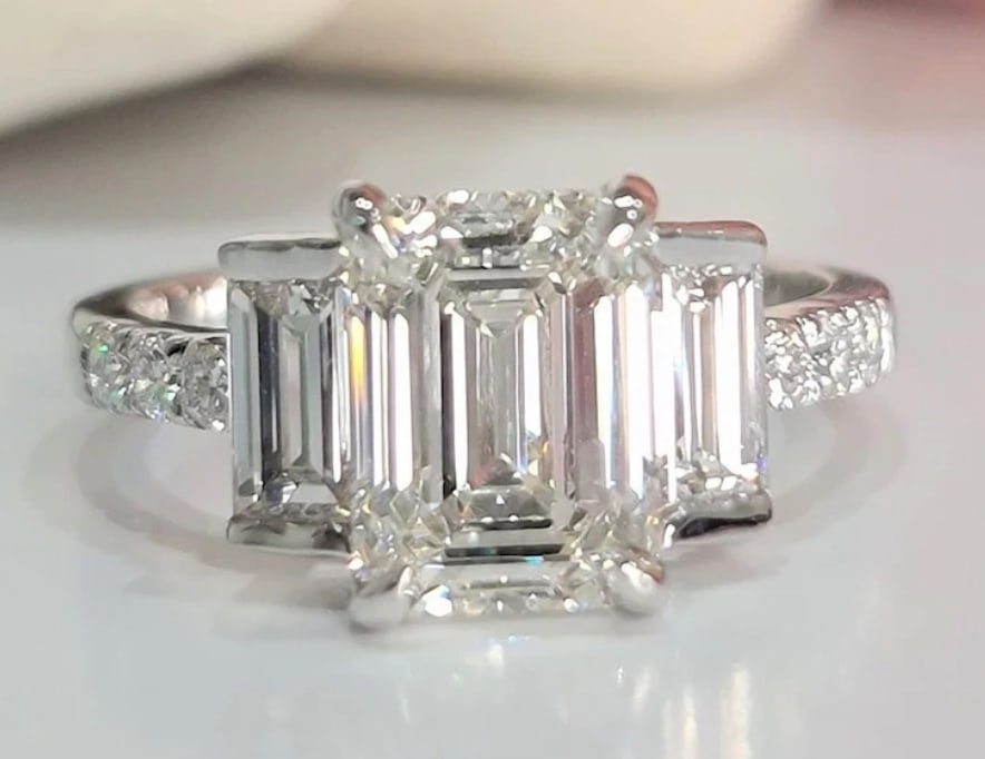 Certified 7.5 Ct Emerald Cut Lab Grown Diamond D VVS1 Engagement Ring 14KT Solid White Gold: Certified 7.5 Ct Emerald Cut Lab Grown Diamond D VVS1 Engagement Ring 14KT Solid White Gold - Ring Szie 7 - Side stone 0.90 Ct Lab Grown Diamonds D vs1 - Fancy Cut