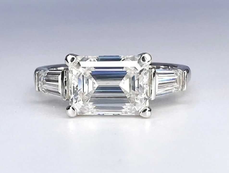 Certified 4.5 Ct Emerald Cut Lab Grown Diamond D VVS1 Engagement Ring 14KT Solid White Gold: Certified 4.5 Ct Emerald Cut Lab Grown Diamond D VVS1 Engagement Ring 14KT Solid White Gold - Ring Szie 6- Side stone 0.90 Ct Lab Grown Diamonds D vs1 - Fancy Cut