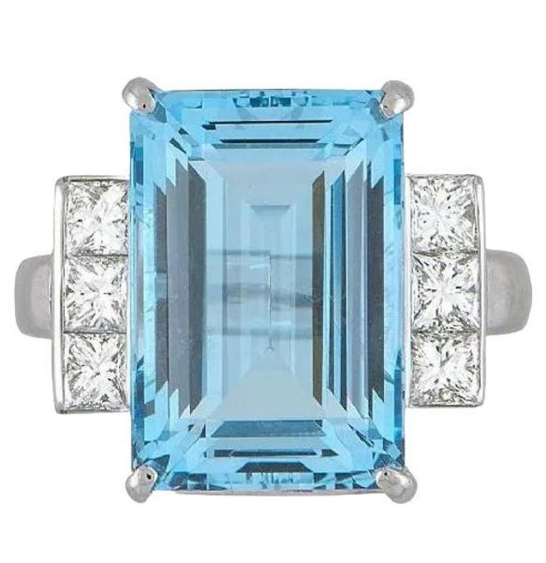 Certified 18 Ct -Emerald Cut Lab Grown Aquamarine & Lab Grown Diamond D VVS1 Engagement Ring 14KT: Certified 18 Ct -Emerald Cut Aquamarine & Lab Grown Diamond D VVS1 Engagement Ring 14KT Solid White Gold - Ring Sze 7 - Side stone 0.60 Ct Lab Grown Diamonds D vs1 - Princess Cut