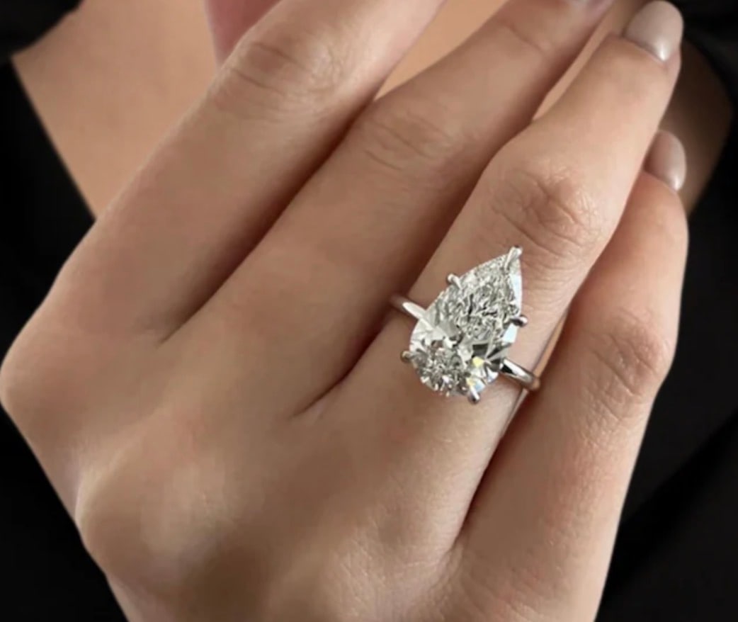 Certified 5.00 Carat Pear Cut E VS1 Lab Grown Diamond Ring 14KT Solid White Gold: Certified 5.00 Carat Pear Cut E VS1 Lab Grown Diamond Ring 14KT Solid White Gold - Ring Size US 7 - FREE SHIPPING