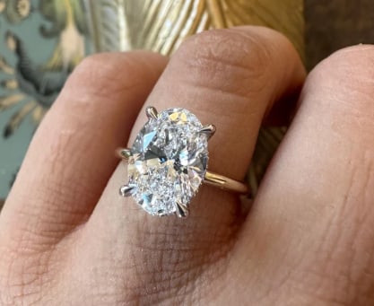 Certified 8.5 Carat Oval Cut E VVS1 Lab Grown Diamond Ring 14KT Solid Yellow Gold: Certified 8.5 Carat Oval Cut E VVS1 Lab Grown Diamond Ring 14KT Solid Yellow Gold - Side Stone is Lab Grown Diamonds 0.30 ct Vs1 E Color - Ring Size US - 7
