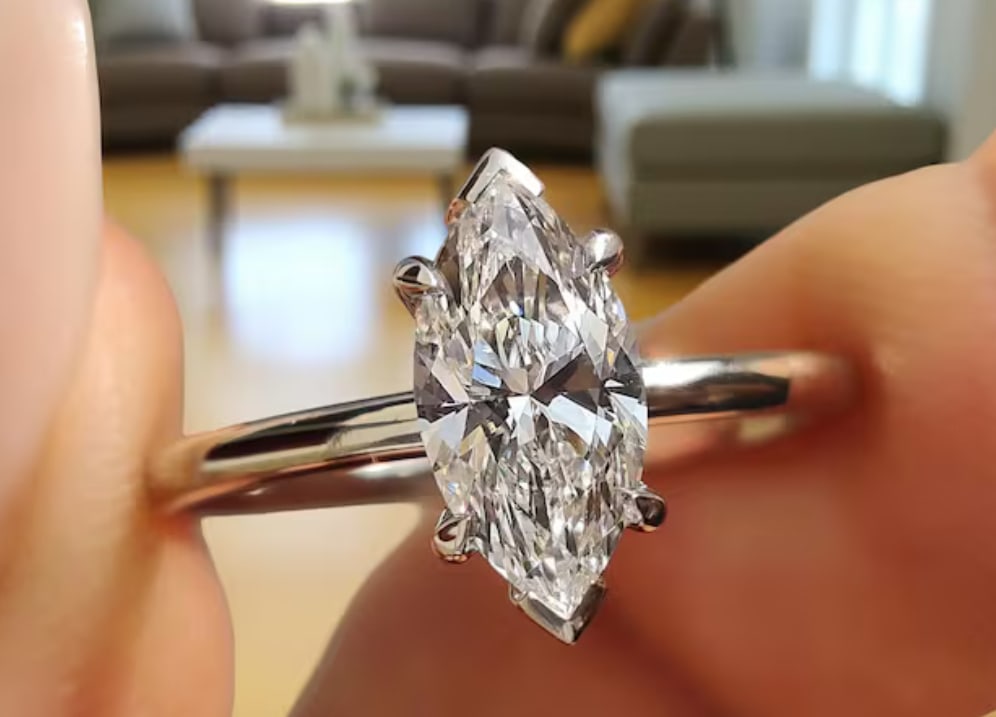 Certified 2.5 Carat Marquise Cut D VVS1 Lab Grown Diamond Engagement Ring 14KT Solid White Gold: Certified 2.5 Carat Marquise Cut D VVS1 Lab Grown Diamond Engagement Ring 14KT Solid White Gold - Ring Szie US 6
